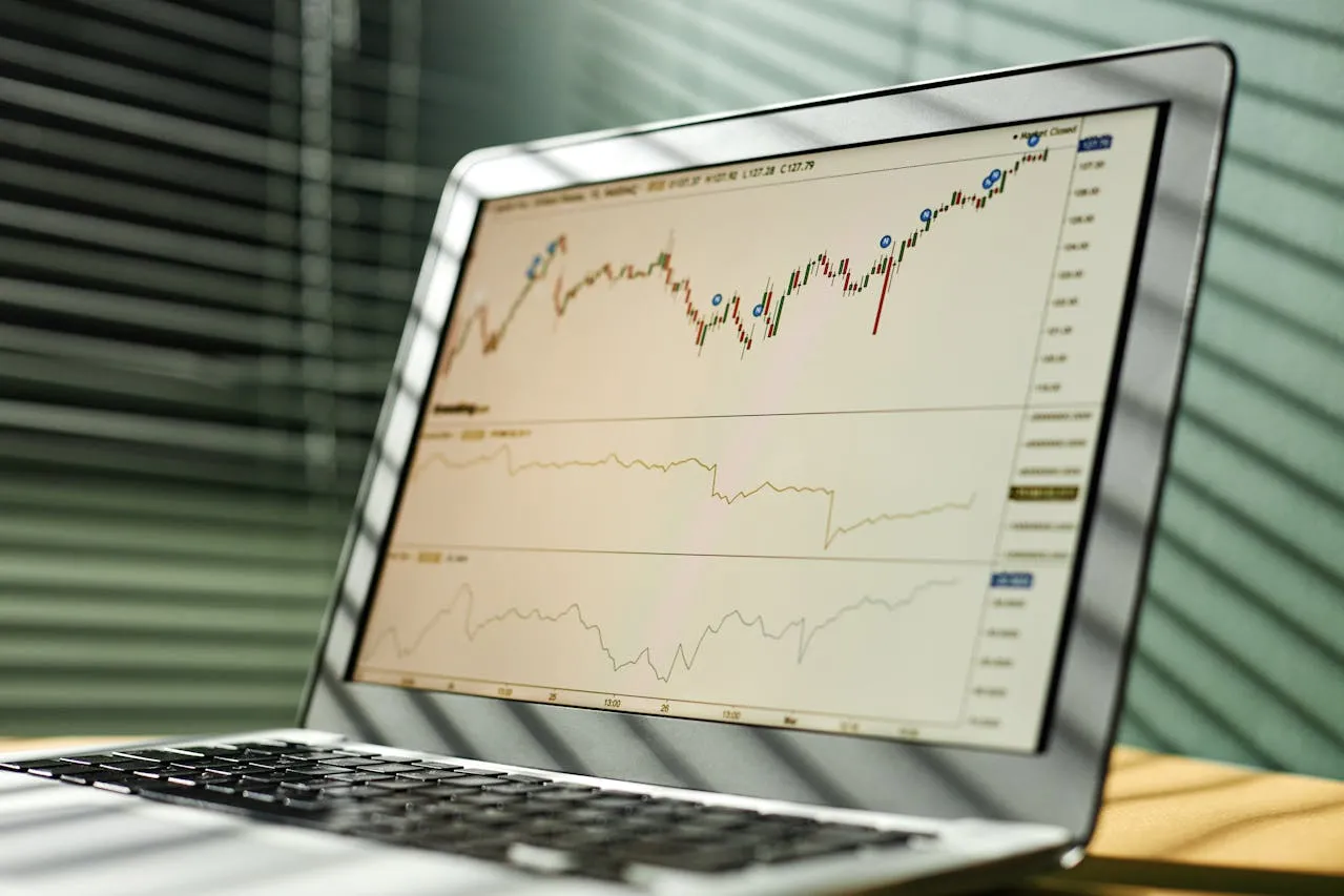 40 Cost Savings from Replacing Legacy Tools with No-Code Stats | Adalo